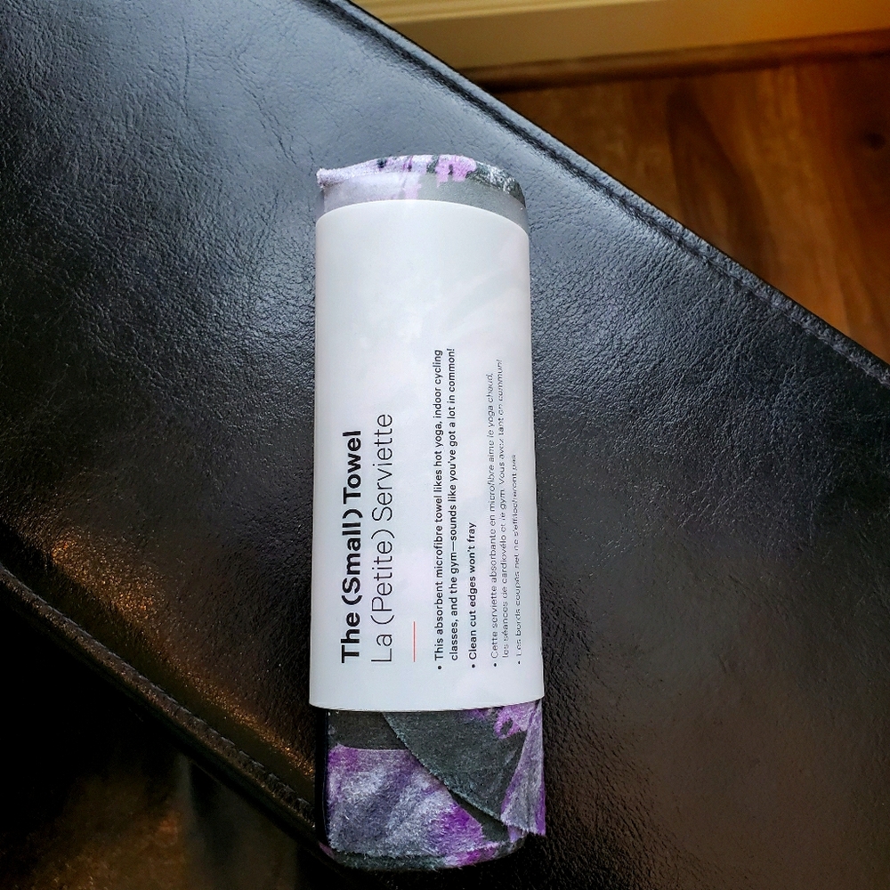 Lululemon The (Small) Towel floral shift multi